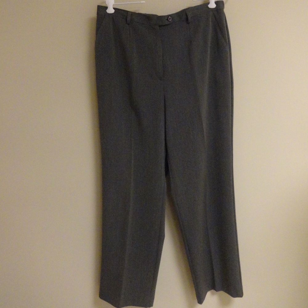 Sag Harbor Stretch Grey Short Length pants size 12